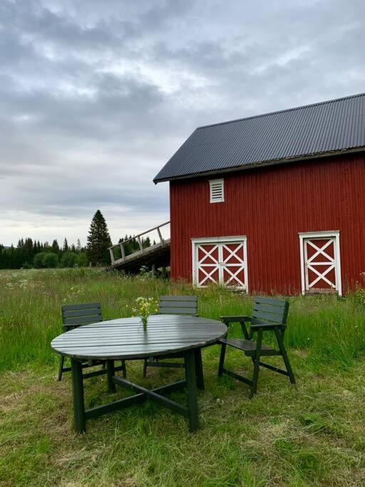 Idyllisk Smabruk Villa Landsem Eksteriør billede